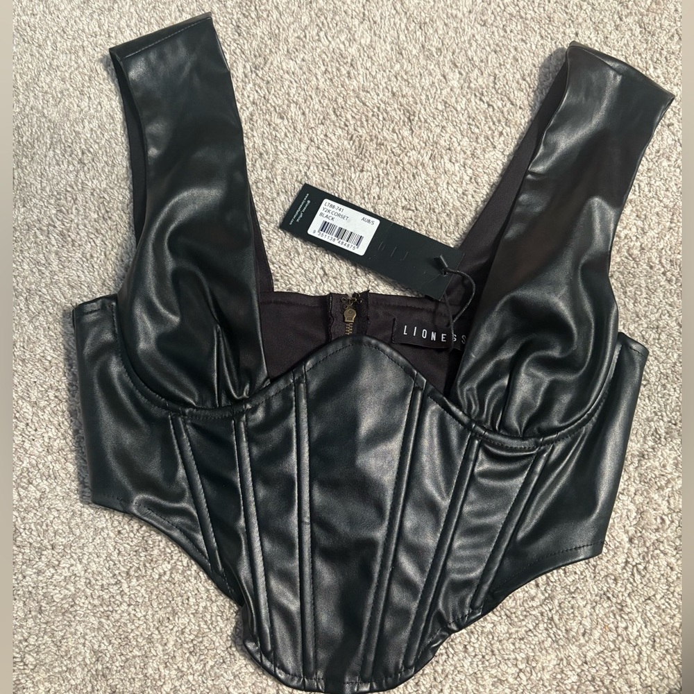Lioness corset top